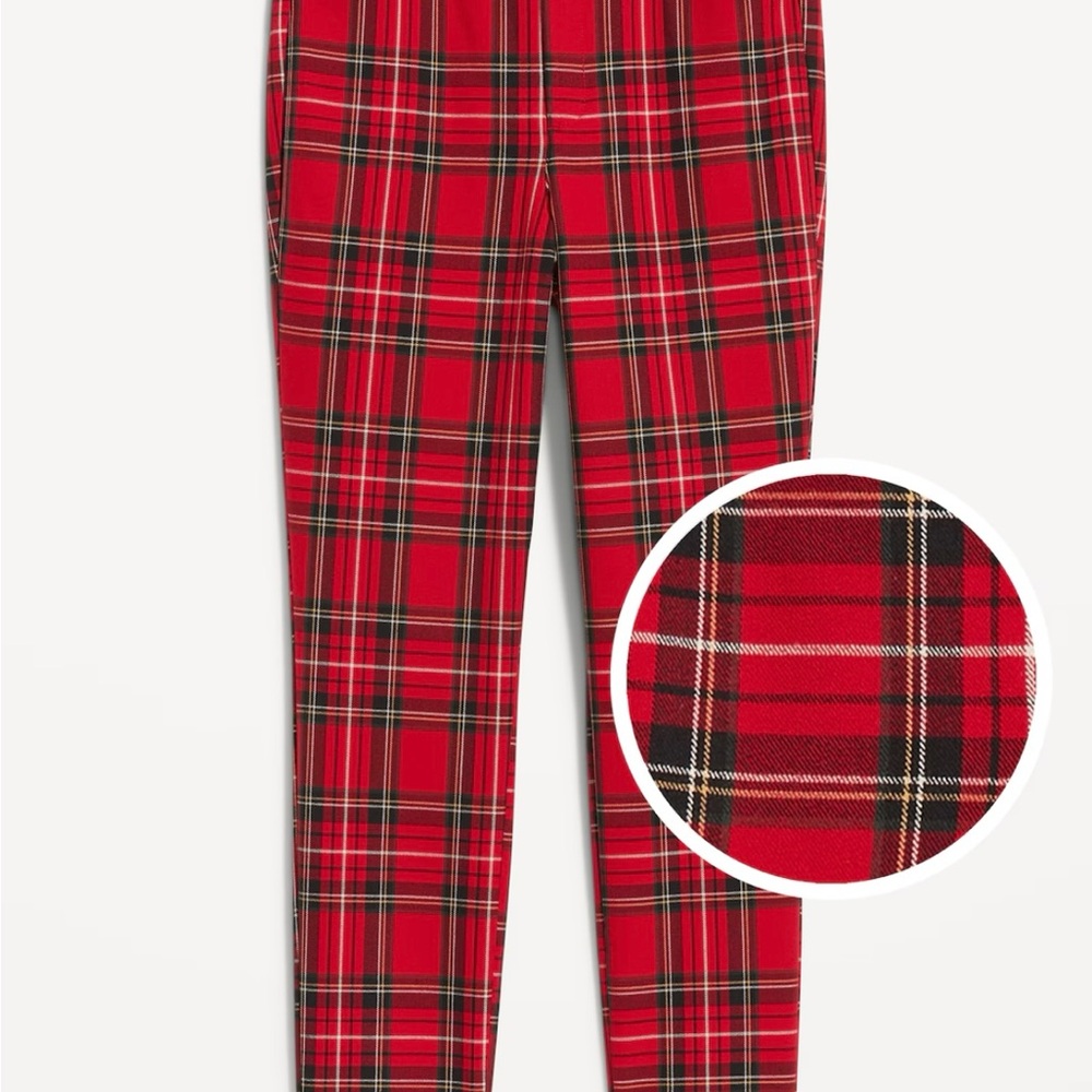Holiday red plaid skinny pant! The perfect holiday outfit!
